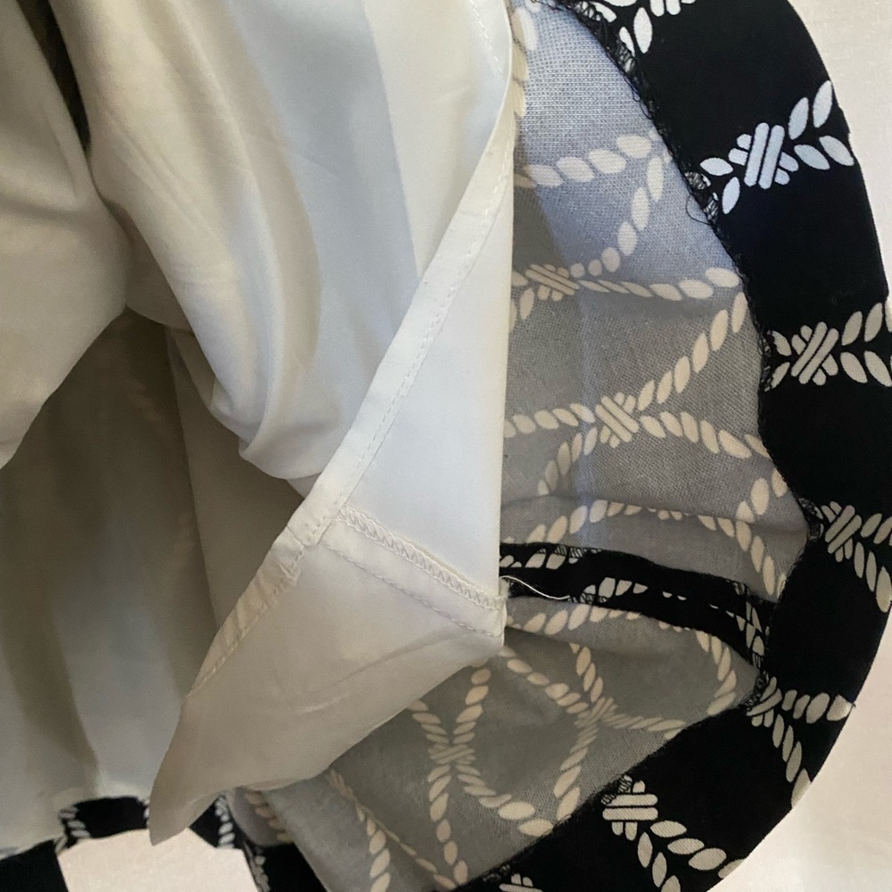 Banana Republic Black and Cream Dress with pockets - Picture 9 of 9